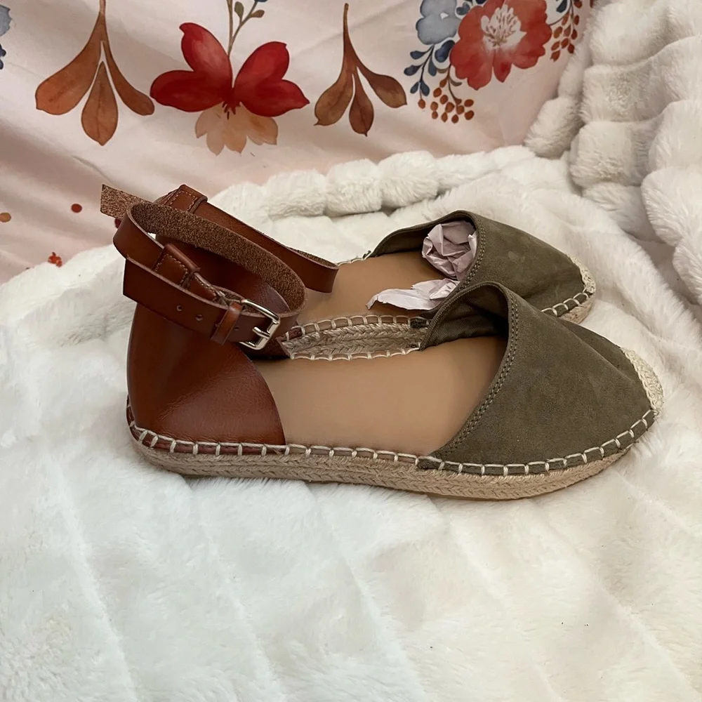 Old Navy 9 Faux Leather Suede Modern Boho Casual Goblincore Espadrille Flats